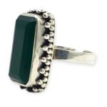 Amazing Design 925 Sterling Silver Ring in Green Stone